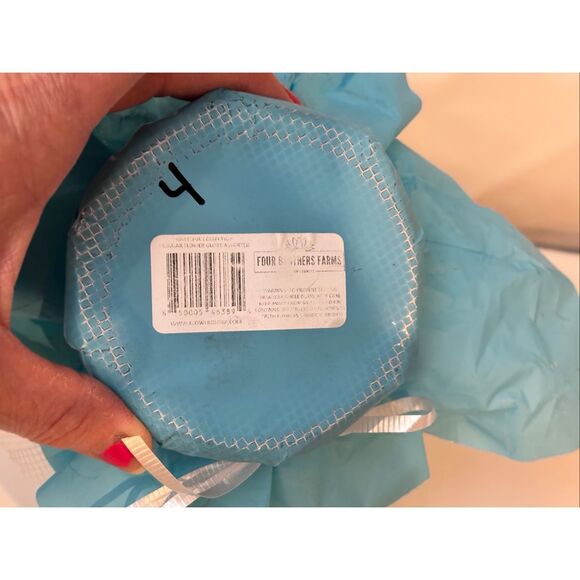 Forever Blue Rose In Glass Water Dome Globe - Picture 8 of 9